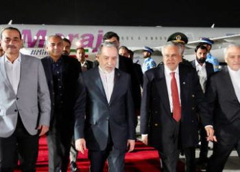 Top Iranian diplomat arrives in Russia (VIDEO)