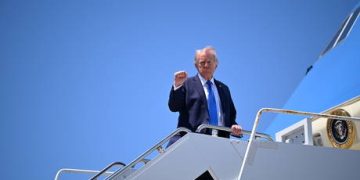 Iranian foreign minister arrives in Russia for talks with Putin