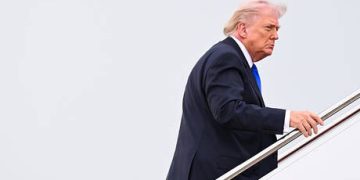 Do Americans back the Iran war? – Pentagon chief vs. polls