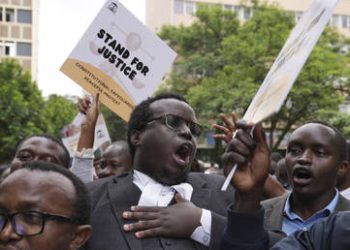 Fuel price hike protests turn deadly in Kenya (VIDEOS)