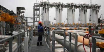 ‘Are we idiots?’: Fico on EU pivot away from Russian fuel (VIDEO)