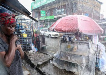 Deadly floods and landslides hit Kenya