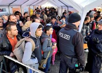 Germany considering paying Syrians $9,300 to return home – media