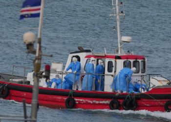 Captain of Hantavirus ‘plague ship’ told passengers dead man was ‘not infectious’ (VIDEO)
