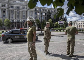 Ukrainian conscription gangs snatch workers from construction site – MP