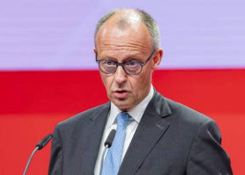 Merz warns children against going to US
