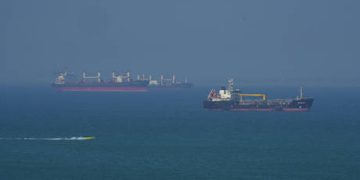 UK job losses hit five-year high amid Iran war