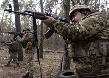 Ukrainian regiment commander suspended over multiple training camp deaths