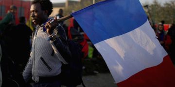 Right-wing French presidential hopeful slams ‘erratic’ Trump