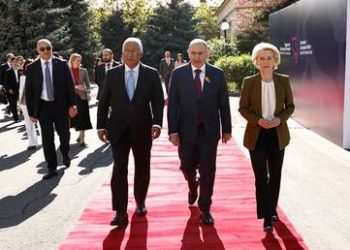 Polls open in pivotal Armenian election