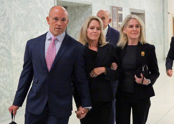 Epstein probe expands as Bill Gates and former assistant testify