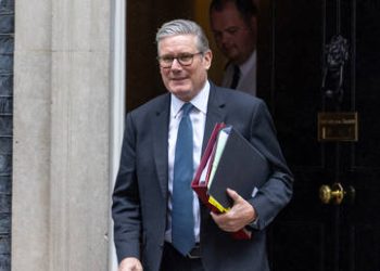 Is the UK heading into a government crisis?