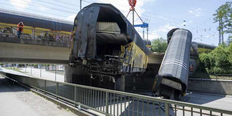 One dead after freight train collision in Germany (PHOTOS, VIDEOS)