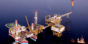 Iran to set up Hormuz hotline with US