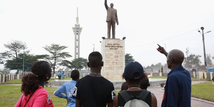 African fan brings Lumumba tribute to World Cup (PHOTOS/VIDEO)