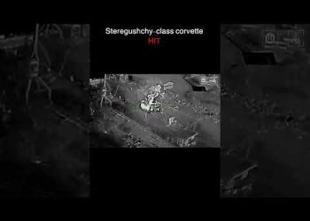 Russia unable to protect its ships from Ukrainian drones | Multiple vessels hits !
