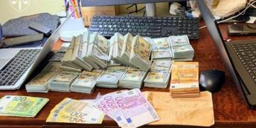 Ukrainian prosecutor sacked for shooting OnlyFans porn at work – media