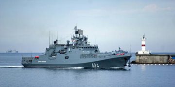Hostile actions against Russian merchant fleet must be fought like ‘piracy’ – Putin