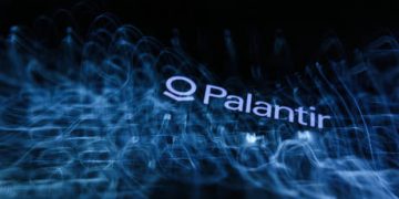 AI industry is ‘effing insane’ – Palantir CEO