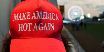 Trump threatens Canada over wildfires ahead of World Cup final (VIDEOS)
