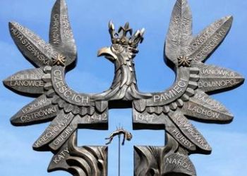 ‘Sober up’ – Polish PM tells Ukraine