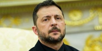 Ukraine’s US envoy to quit amid corruption probe – FT