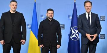 Kiev sells victory while eating its own