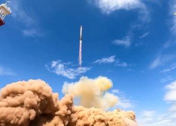 Russia test-fires intercontinental ballistic missile (VIDEO)