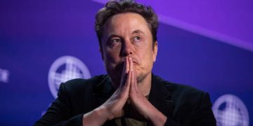 Musk calls OpenAI bosses ‘untrustworthy assholes’