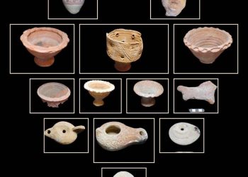Egypt uncovers ancient tombstones (PHOTOS)