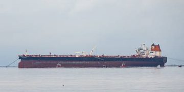 Kazakhstan reroutes oil exports after Ukrainian strikes