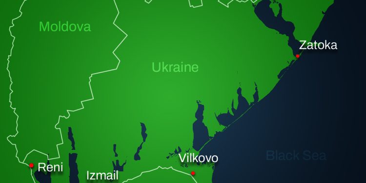 Russia strikes Ukrainian Danube port rail hub – MOD