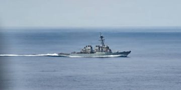 US Navy considers sidelining black hero sailor for Trump – media