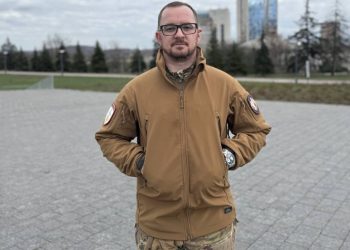 Former Ukrainian troops tell RT why they chose to fight for Russia