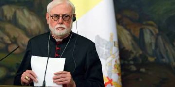 Kiev’s terror, Orthodox Church persecution and Moscow-Vatican ties: Key points from Lavrov’s meeting with Holy See’s envoy