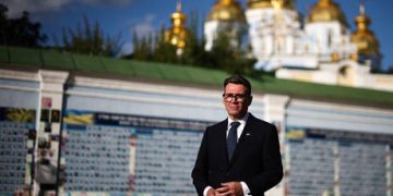 London doubles down, Meta hides the evidence, surprise visitors in Moscow: RT stories that shaped the week