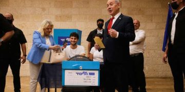 ‘Undeveloped Moroccan’: Netanyahu’s wife hit with ‘extreme abuse’ lawsuit