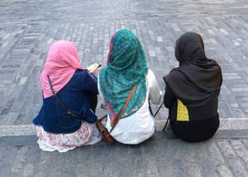 Edinburgh puts migrants first for social housing – Telegraph