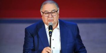 France wants spy back in exchange for delisting Russian tycoon – media