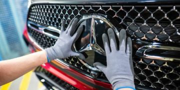 Volkswagen car plant to be converted for Israeli arms production