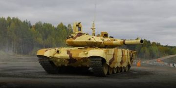 Indian and Russian army chiefs meet in Moscow as ties deepen