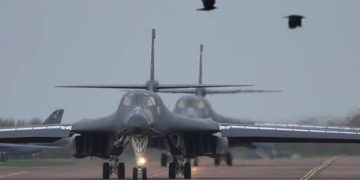 UK police arrest five men amid bomb alert outside US air base
