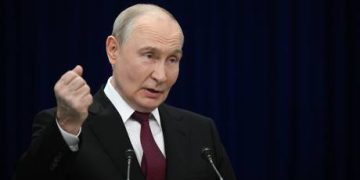 Zelensky threatens ‘every airline’ in Russian airspace