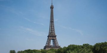 Eiffel Tower boss to resign after female staff ‘sidelined’ during Hindu visit