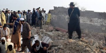 Pakistani airstrikes target alleged militant hideouts in Afghanistan