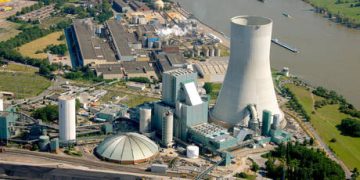 Germany pledges to phase out fossil fuels