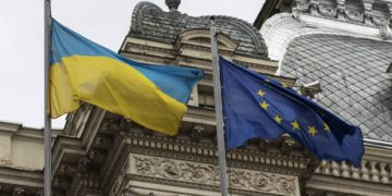 Most EU citizens oppose Ukraine accession – survey