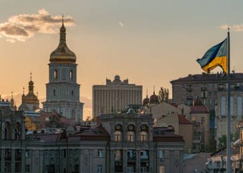 ‘Everyone knows’ Kiev is embezzling Western aid – ex-Polish PM