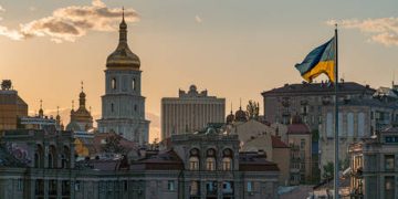 ‘Everyone knows’ Kiev is embezzling Western aid – ex-Polish PM