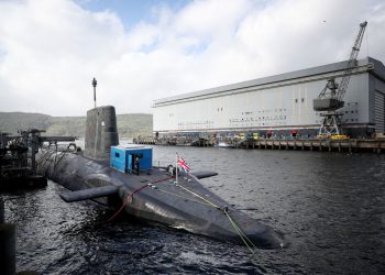 British nuclear subs have only fire hoses as drone defense – media